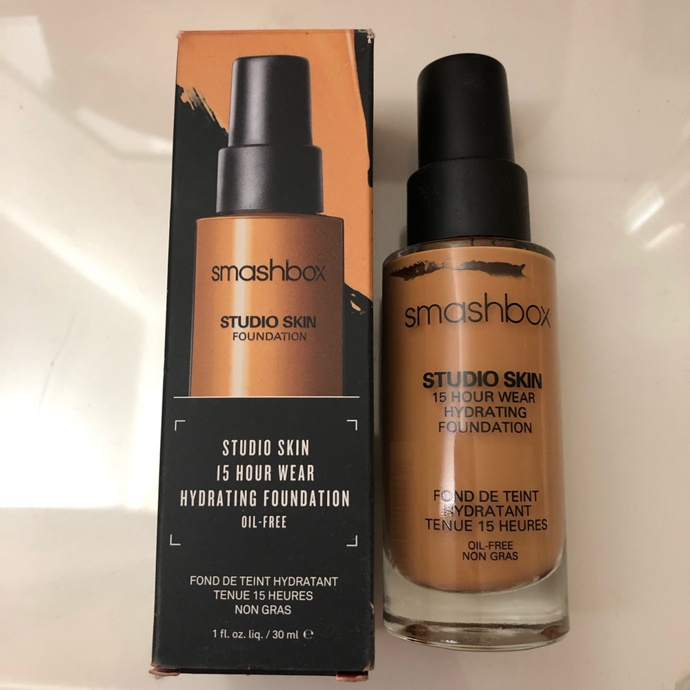 🚫SOLD🚫 Smashbox Studio Foundation In Shade 3.15